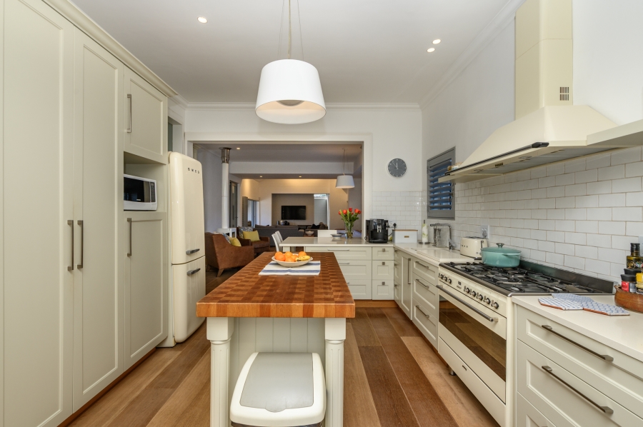 4 Bedroom Property for Sale in Summerstrand Eastern Cape